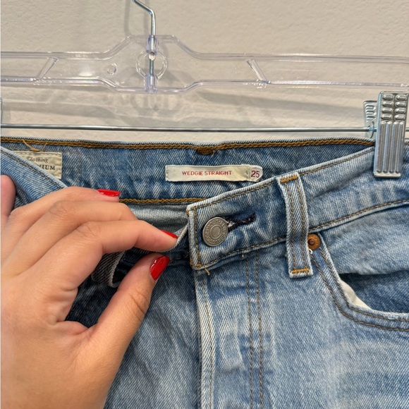 Levi's Light Blue Straight Leg Jeans - Picture 3 of 8